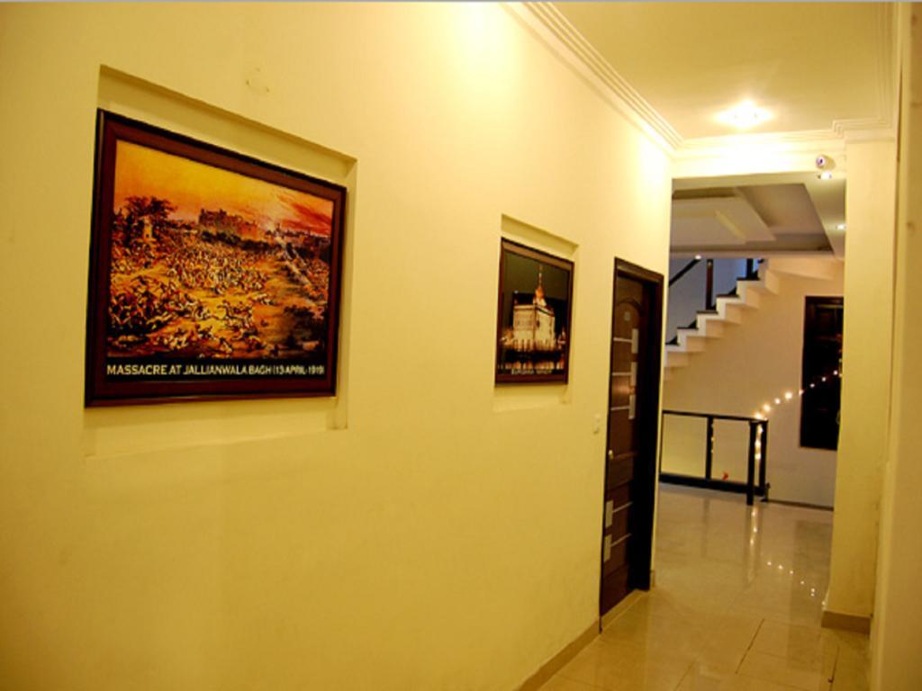 Hotel Malik Continental Nueva Delhi Exterior foto